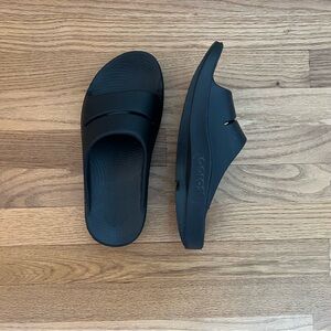 Oofos Men's Black Slide Sandals